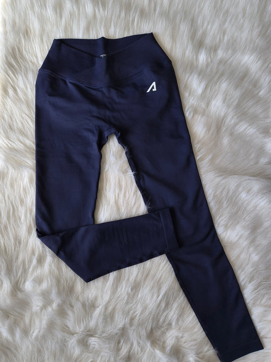 Elevate Everyday Cross Leggings - Navy