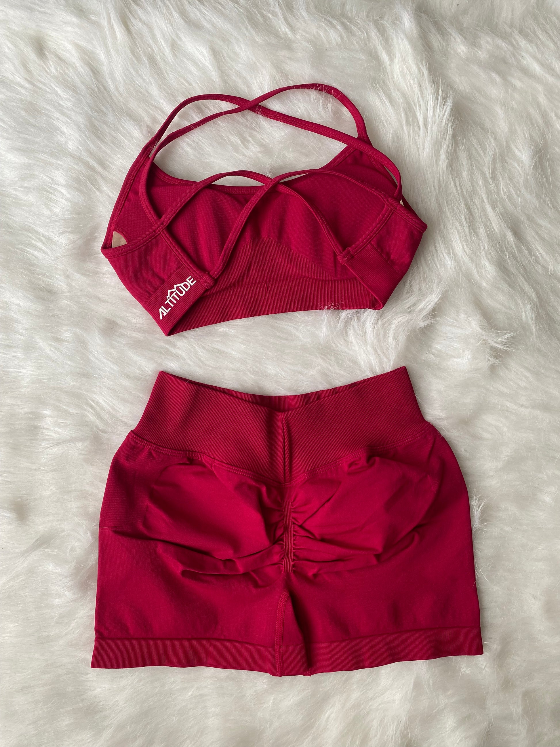 Sculpt Seamless Scrunch Shorts - Red