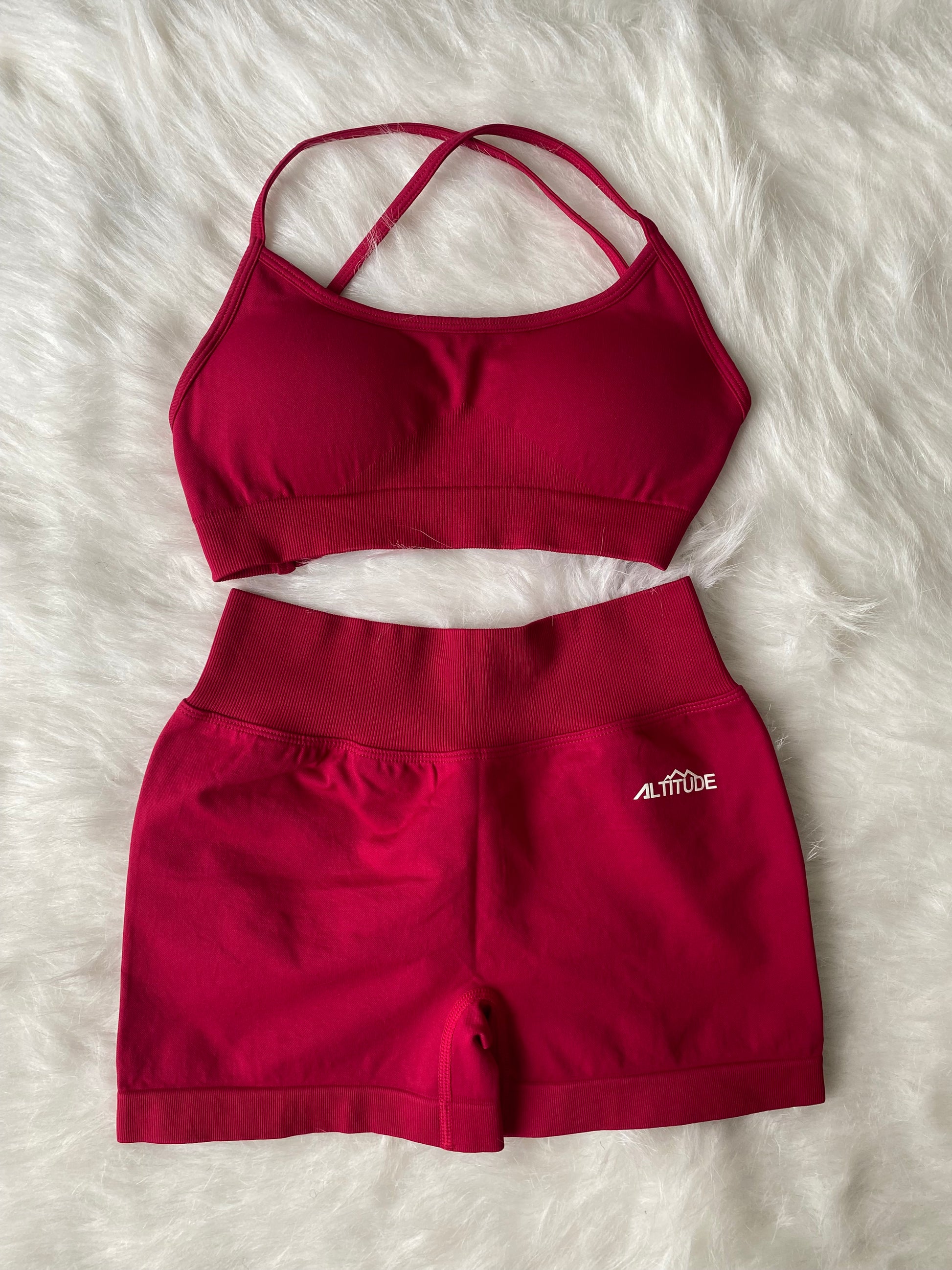 Sculpt Seamless Scrunch Shorts - Red